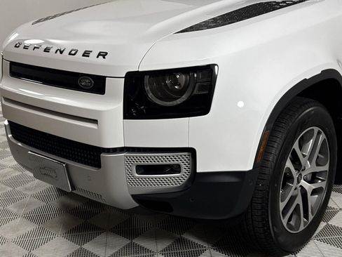 Certified 2025 Land Rover Defender 110 S image 9