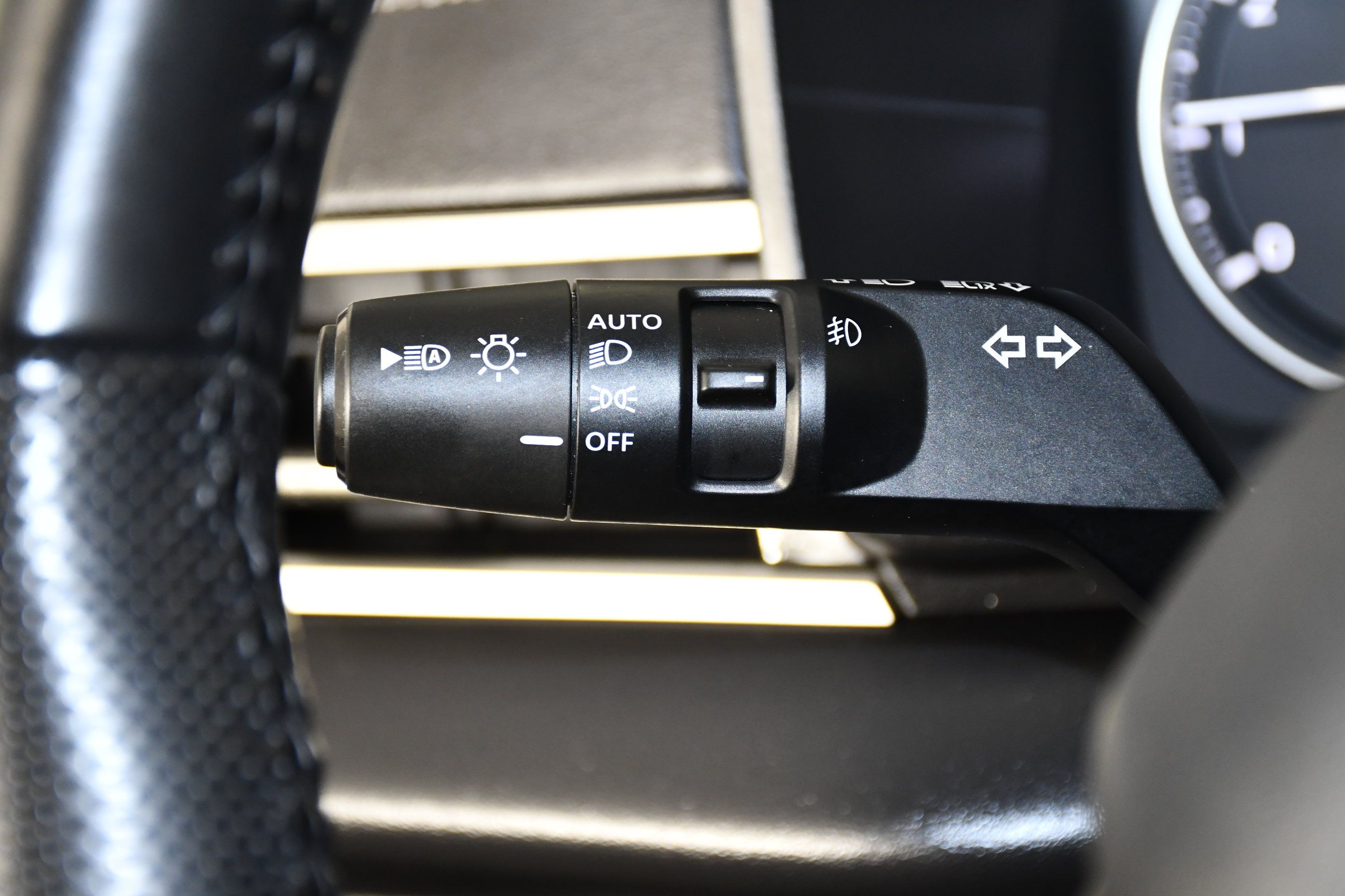 Used 2023 Mitsubishi Outlander SE AWD/4WD image 22