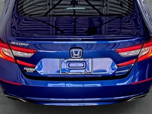 Used 2019 Honda Accord Sport image 12