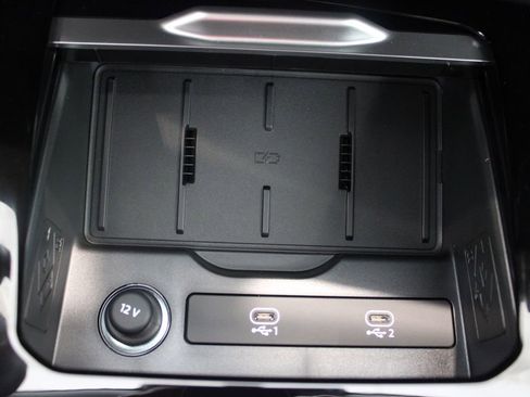New 2026 Audi Q3 quattro 2.0T AWD/4WD image 17