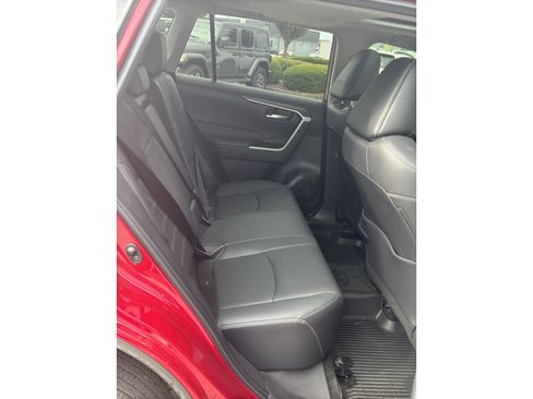 Used 2025 Toyota RAV4 XLE Premium w/ Weather Package FWD image 15