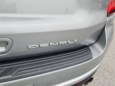 Certified 2023 GMC Yukon XL Denali image 31