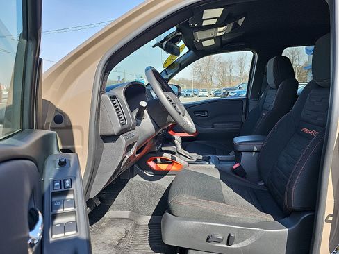 Used 2024 Nissan Frontier PRO-4X w/ Off-Road Protection Package image 14