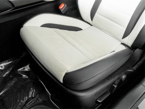 Used 2024 Lexus IS 500 image 42