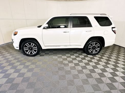 Used 2023 Toyota 4Runner Limited AWD/4WD image 6