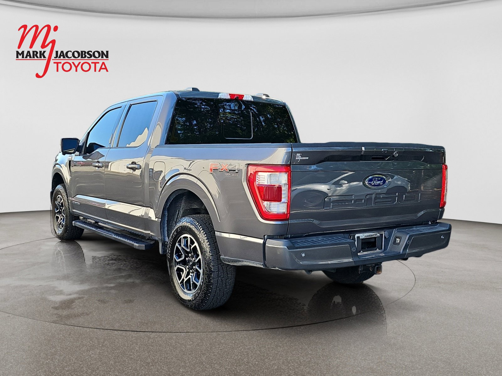 Used 2022 Ford F150 Lariat w/ Equipment Group 502A High AWD/4WD image 16