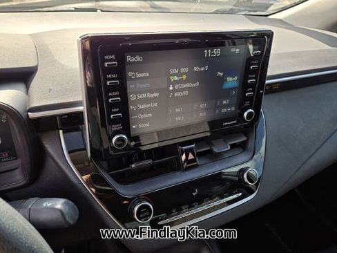 Used 2021 Toyota Corolla LE image 23