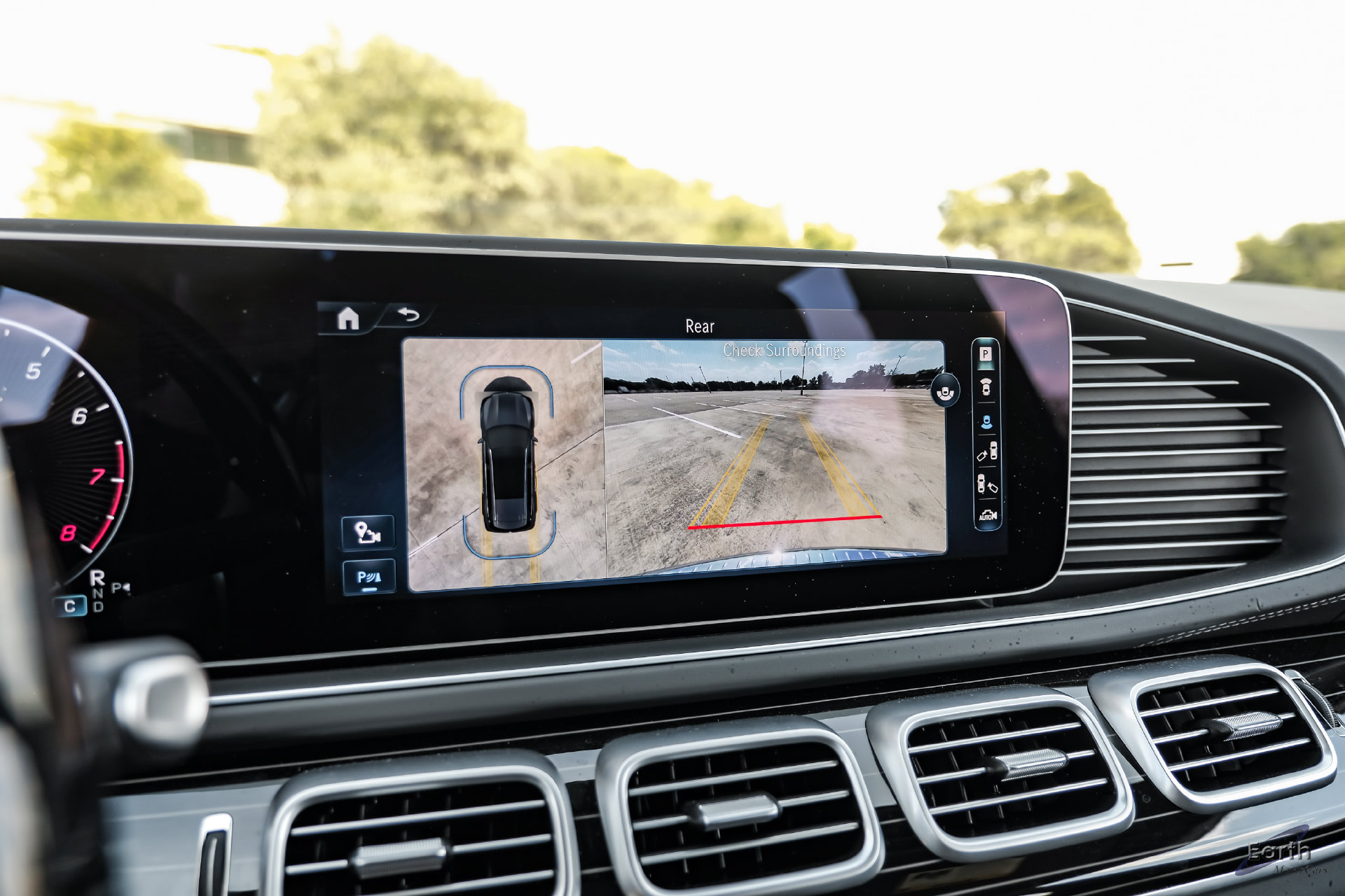 Used 2024 Mercedes-Benz Maybach GLS 600 4MATIC image 74