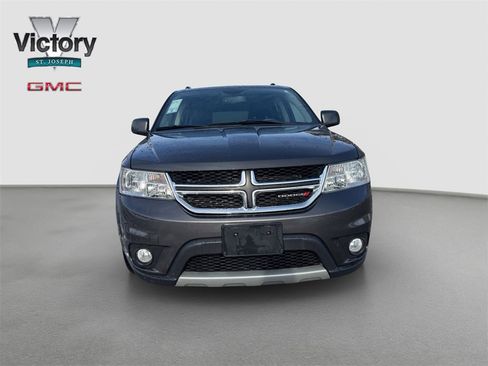 Used 2014 Dodge Journey Limited w/ Flexible Seating Group image 2