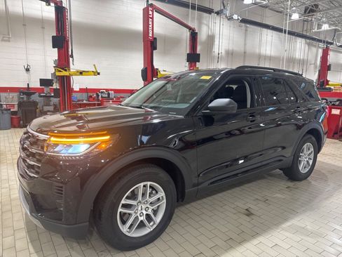 Used 2026 Ford Explorer Active RWD image 39