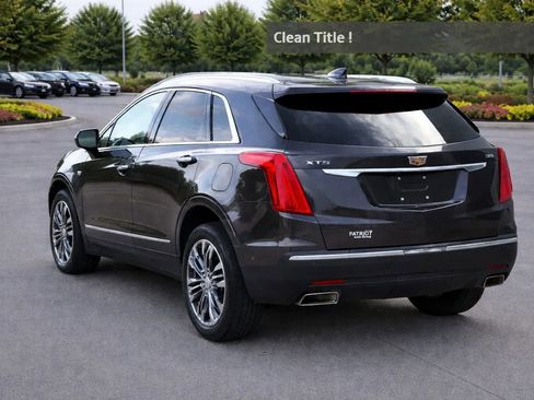 Used 2017 Cadillac XT5 Premium Luxury w/ Driver Assist Package FWD image 3