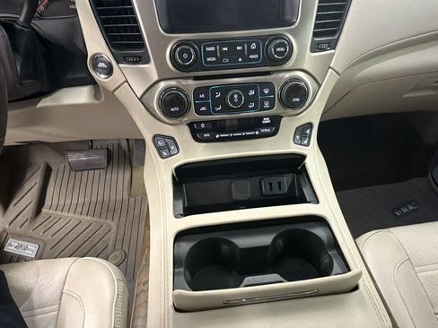 Used 2018 GMC Yukon XL Denali w/ Denali Ultimate Package AWD/4WD image 17