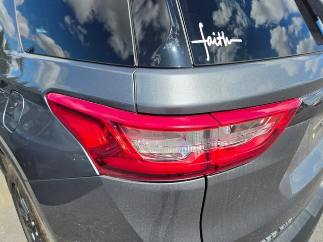 Used 2020 Chevrolet Traverse RS w/ LPO, Floor Liner Package AWD/4WD image 11