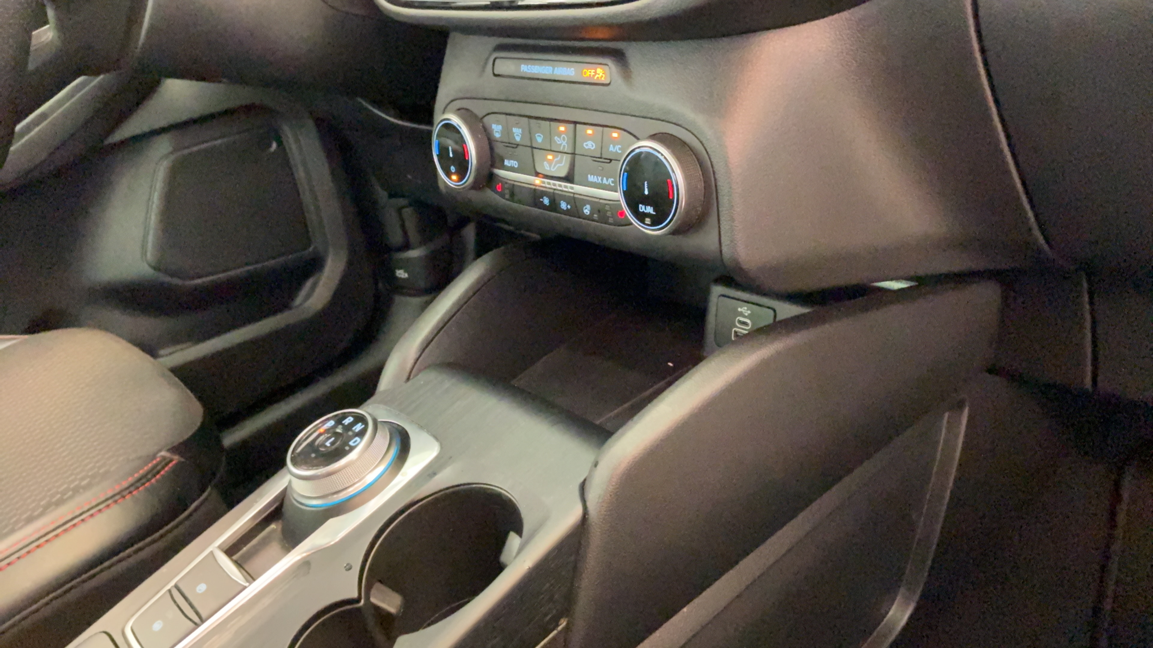 Used 2025 Ford Escape ST-Line Select AWD/4WD image 48