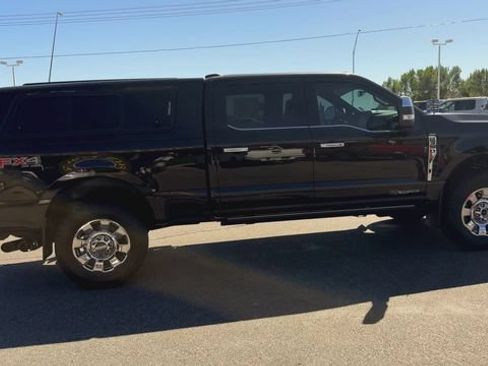 Used 2025 Ford F350 Lariat w/ Lariat Ultimate Package AWD/4WD image 9