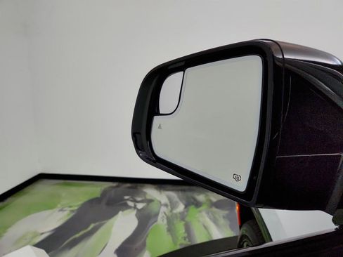 Used 2023 Jeep Wagoneer 4WD image 15