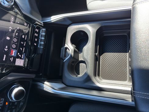 Used 2023 RAM 1500 Big Horn AWD/4WD image 22