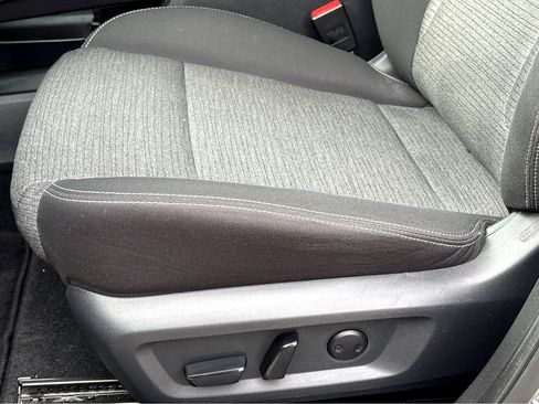 Used 2022 Nissan Rogue SV image 20