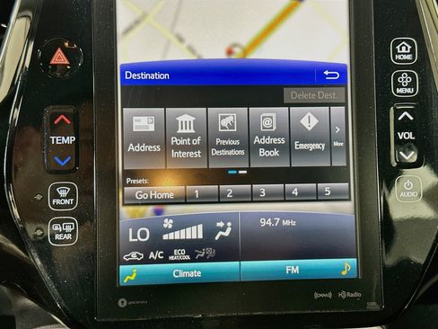 Used 2018 Toyota Prius Prime Premium FWD image 21