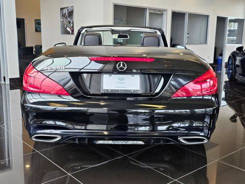 Used 2019 Mercedes-Benz SL 550 image 6
