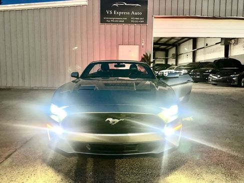 Used 2020 Ford Mustang Premium RWD image 47