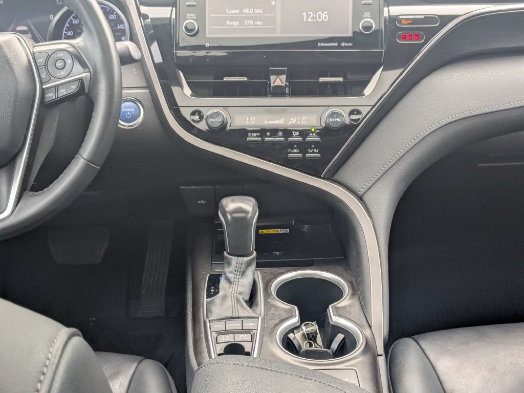 Used 2022 Toyota Camry XLE FWD image 22