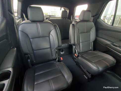 Used 2022 Chevrolet Traverse RS FWD image 51