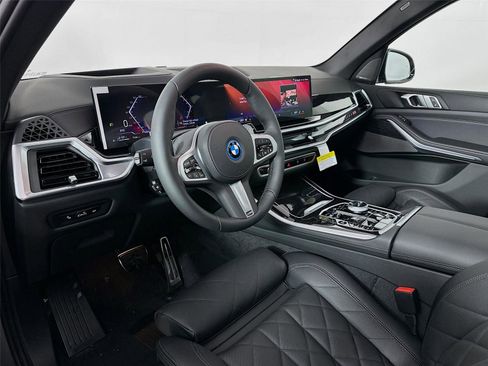 New 2026 BMW X5 xDrive50e w/ Executive Package image 9