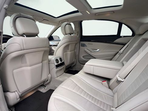 Used 2018 Mercedes-Benz S 560 S 560 image 18