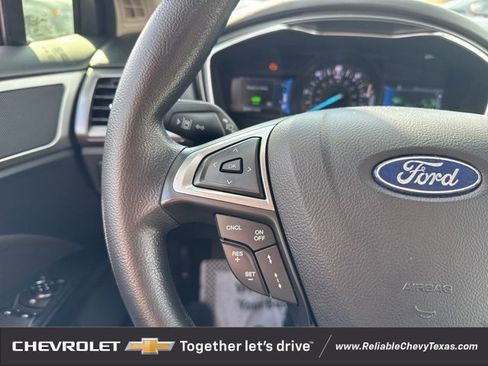 Used 2020 Ford Fusion SE image 24