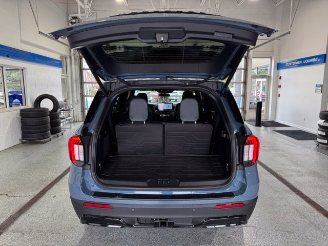 Used 2026 Ford Explorer ST-Line AWD/4WD image 9