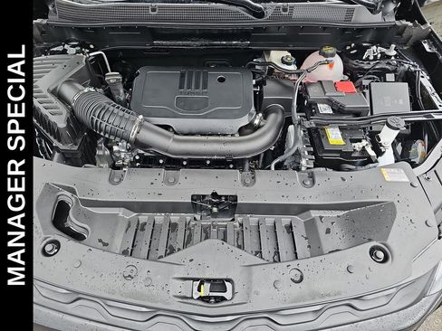 New 2025 Chevrolet Blazer LT w/ Convenience Package image 31