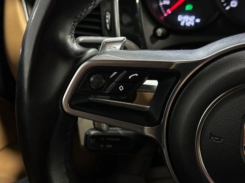 Used 2017 Porsche Macan image 33