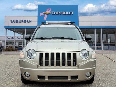 Used 2010 Jeep Compass Sport image 2