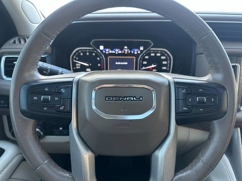 Used 2021 GMC Yukon XL Denali w/ Denali Premium Package AWD/4WD image 30