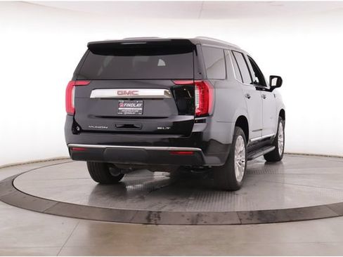 Used 2024 GMC Yukon SLT AWD/4WD image 7