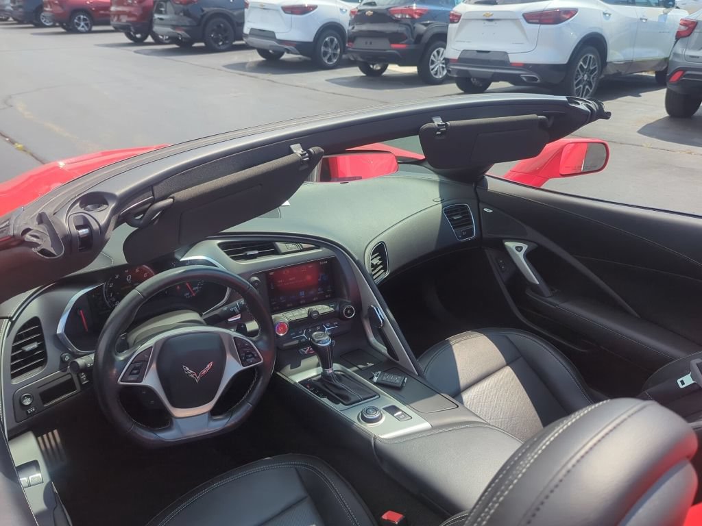 Certified 2017 Chevrolet Corvette Stingray Convertible w/ 1LT RWD image 18