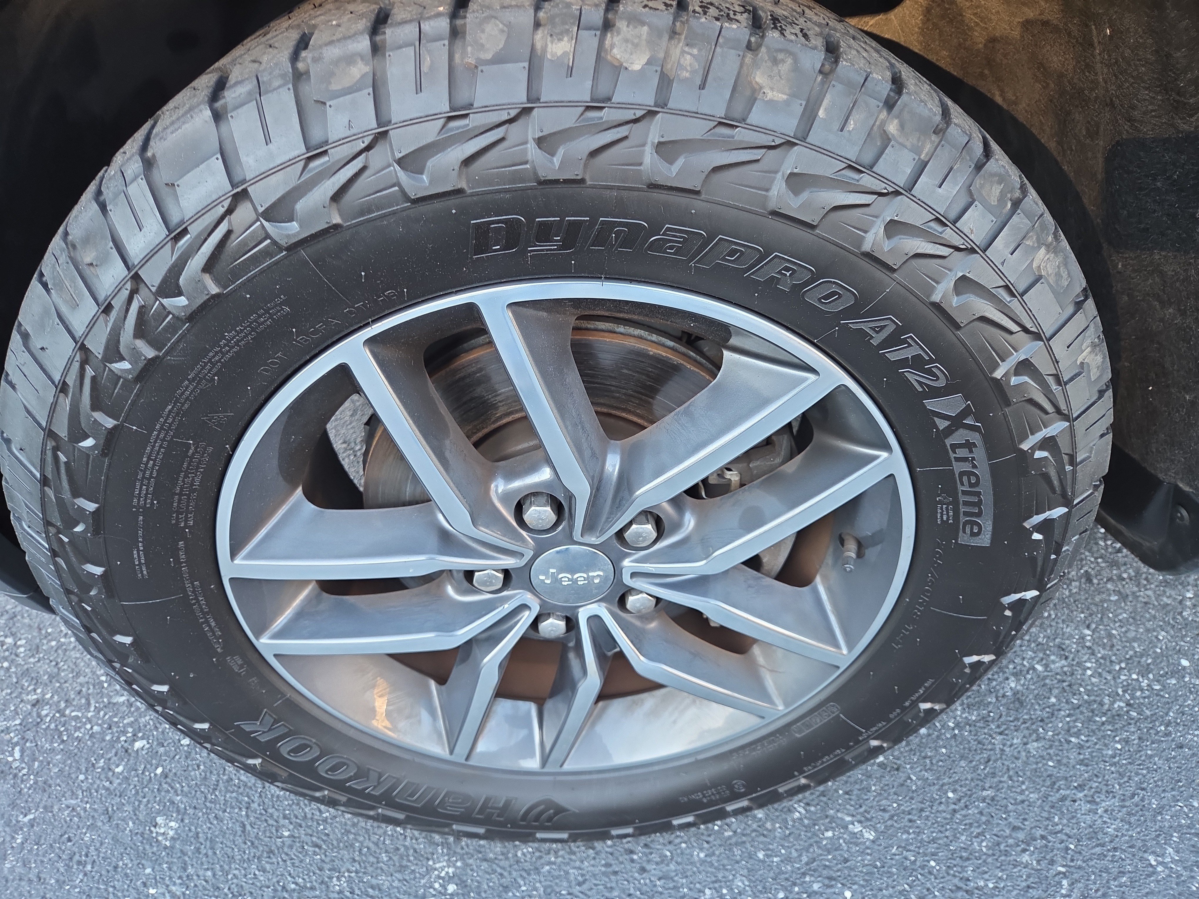 Certified 2017 Jeep Grand Cherokee Limited AWD/4WD image 13