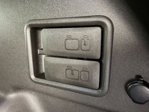 Used 2022 GMC Terrain SLE w/ Elevation Edition image 52