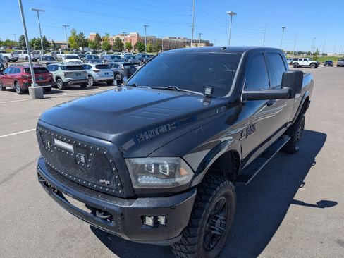 Used 2018 RAM 2500 Big Horn w/ Sport Appearance Group AWD/4WD image 8