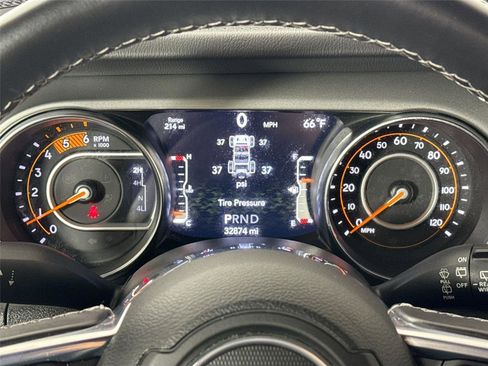 Used 2021 Jeep Wrangler Unlimited Sahara AWD/4WD image 18