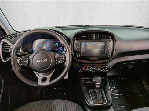 Used 2024 Kia Soul LX w/ Option Group 015 FWD image 22