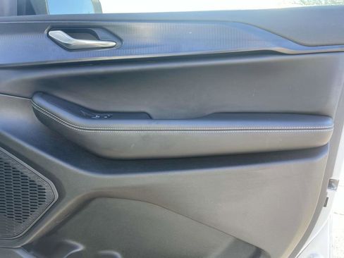 Certified 2025 Jeep Grand Cherokee L Laredo image 17