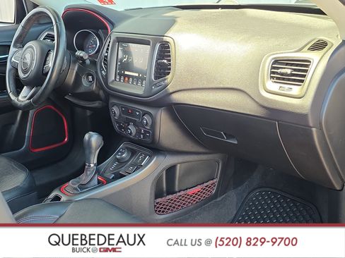 Used 2019 Jeep Compass Trailhawk AWD/4WD image 29