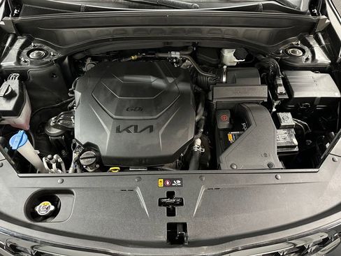 Used 2025 Kia Telluride AWD image 40