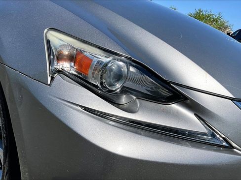 Used 2016 Lexus IS 200t RWD image 25