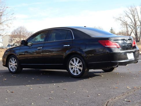 Used 2009 Toyota Avalon Limited image 7