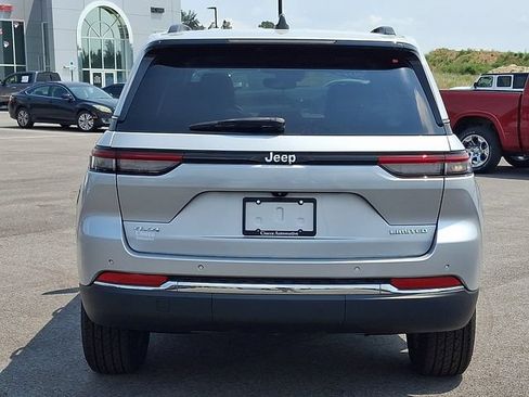 Used 2022 Jeep Grand Cherokee Limited AWD/4WD image 6