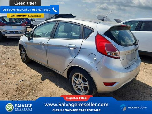 Used 2018 Ford Fiesta SE FWD image 3