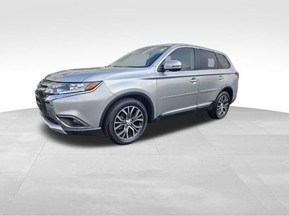 Used 2018 Mitsubishi Outlander SE